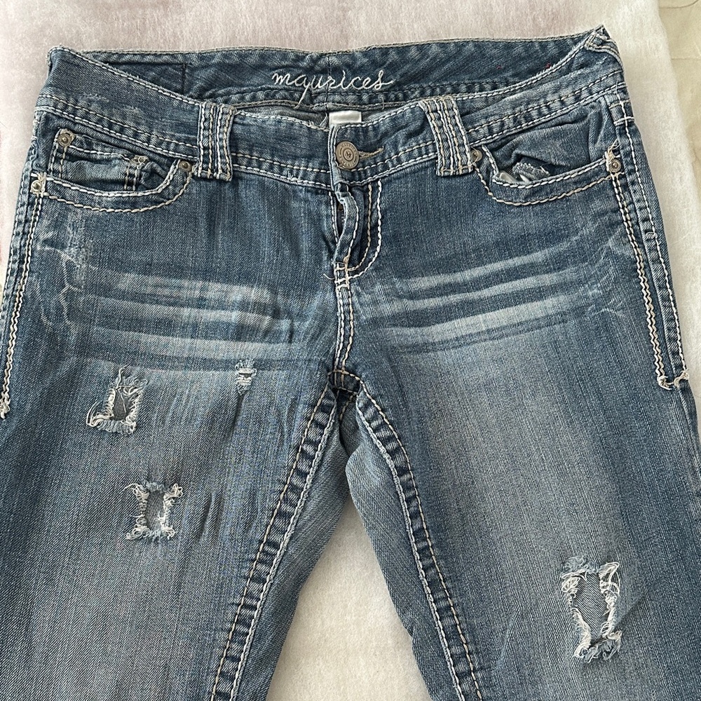 Maurices Blue Distressed Jeans size 9/10 Reg